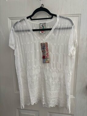 Johnny Was White Embroidered V-Neck Tunic Top